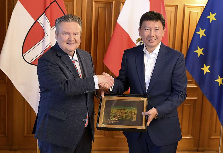 Vídeňský starosta Michael Ludwig a singapurský ministr pro národní rozvoj Chee Hong Tat